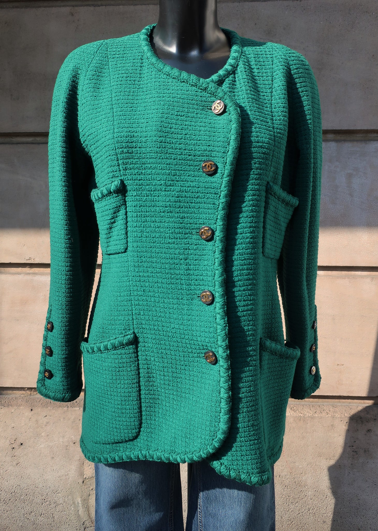 Chi tiết hơn 82 chanel green jacket tuyệt vời nhất  trieuson5